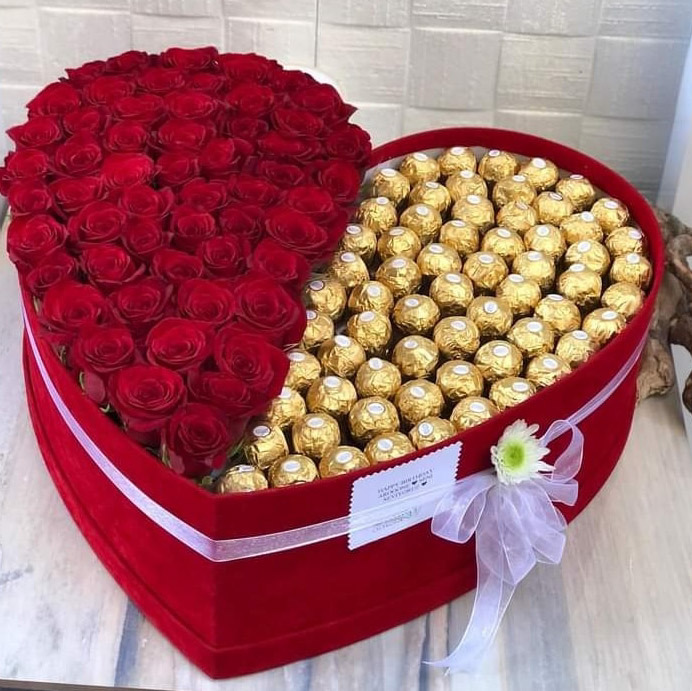  Side Çiçek Gül ve ferrero rocher